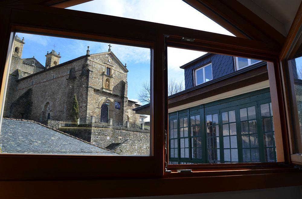 Plaza Mayor Villafranca Del Bierzo Exteriér fotografie